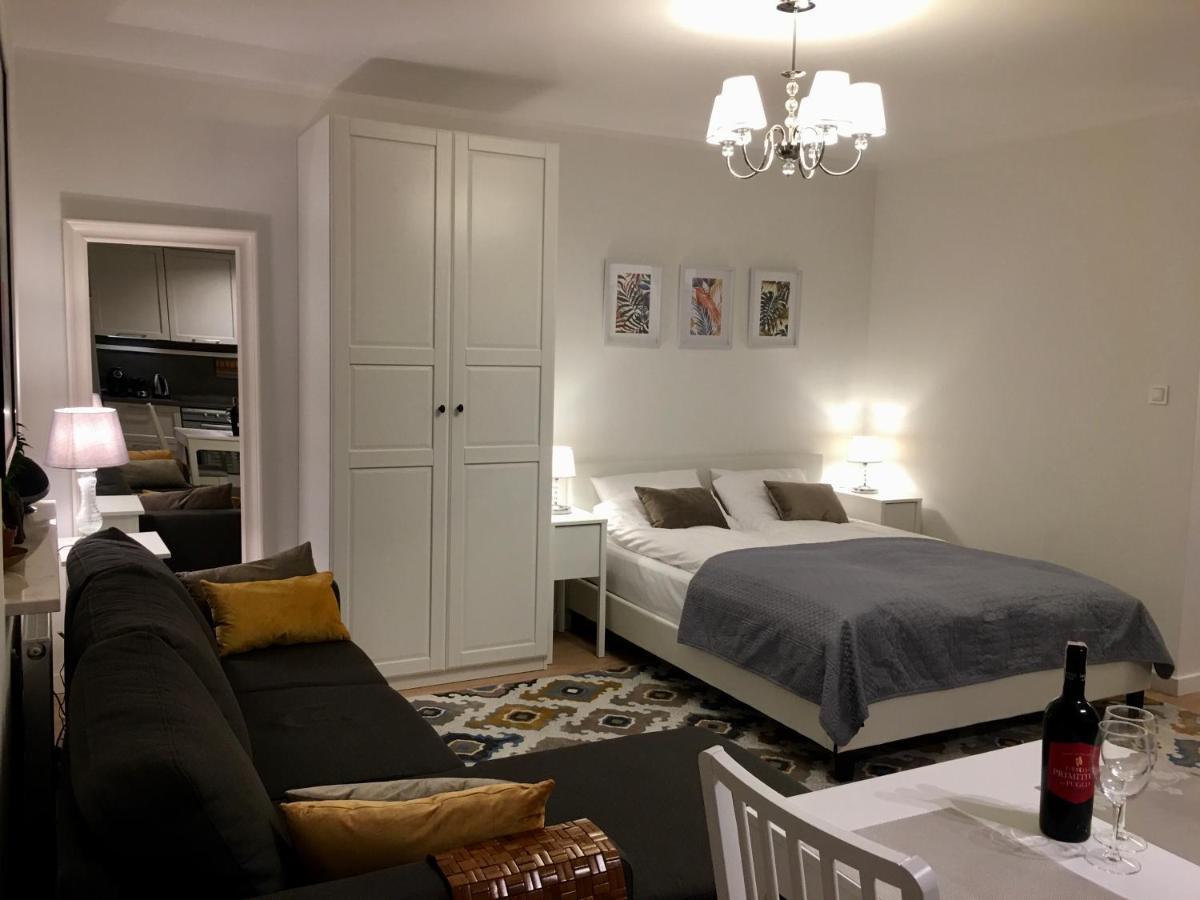 Apartament Flora Deluxe Naswietlanie Uv 비아위스토크 외부 사진
